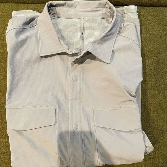Lululemon button shirt - Picture 1 of 4